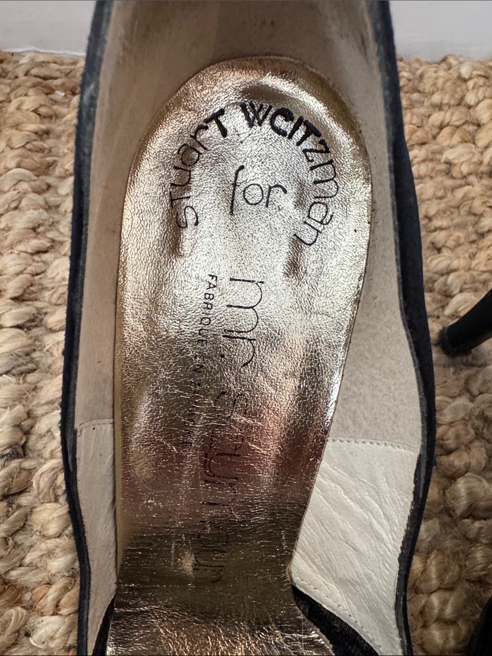 Vintage Stuart Weitzman Ingledew’s Black Mesh Pumps Size 5 - Picture 4 of 11